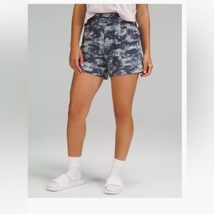 Lululemon LOUNGEFUL HIGH-RISE SHORT 4"